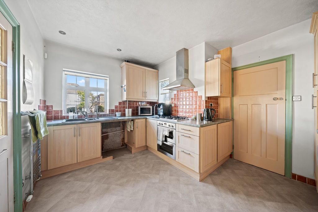 Additional image 6 of 3 bed detached house for saleKingsmead Avenue, Worcester Park KT4