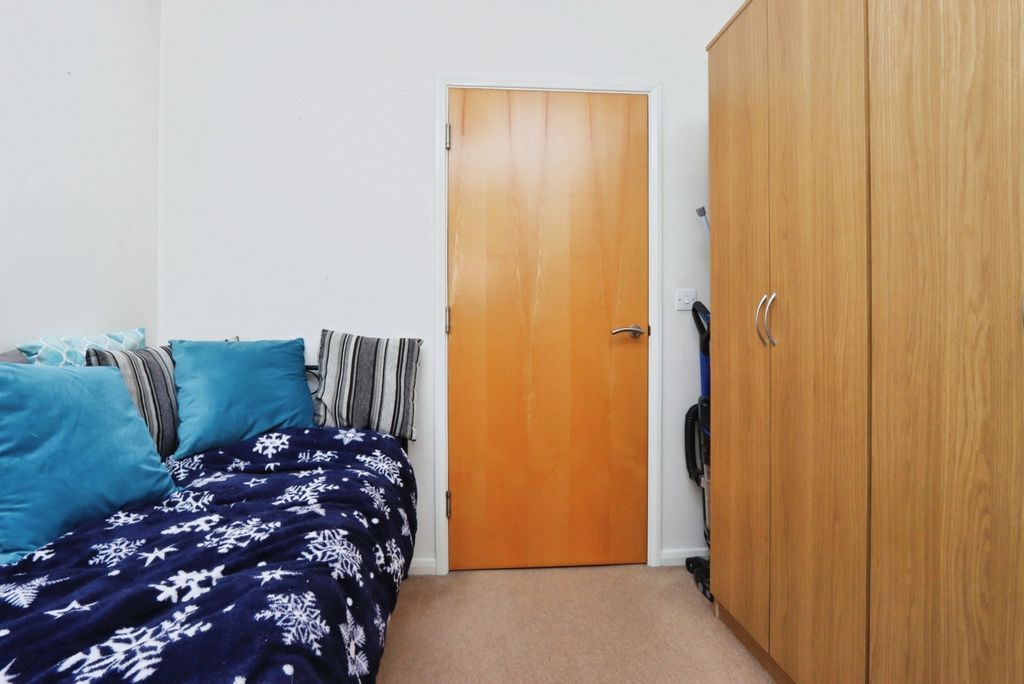 Additional image 14 of 2 bed flat for saleKyle Close, Sheffield, South Yorkshire S21