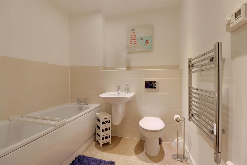 Additional image 10 of 2 bed flat for saleRamsden Court, Wickford SS12
