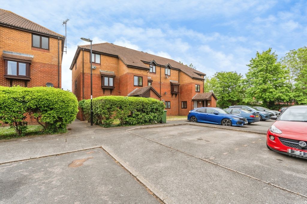 Additional image 18 of 1 bed flat for saleBrunel Road, Redbridge, Southampton SO15