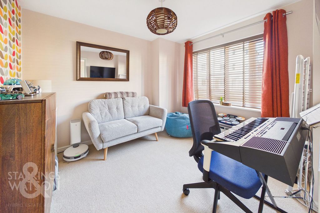Additional image 11 of 4 bed link detached house for salePetunia Court, Wymondham NR18