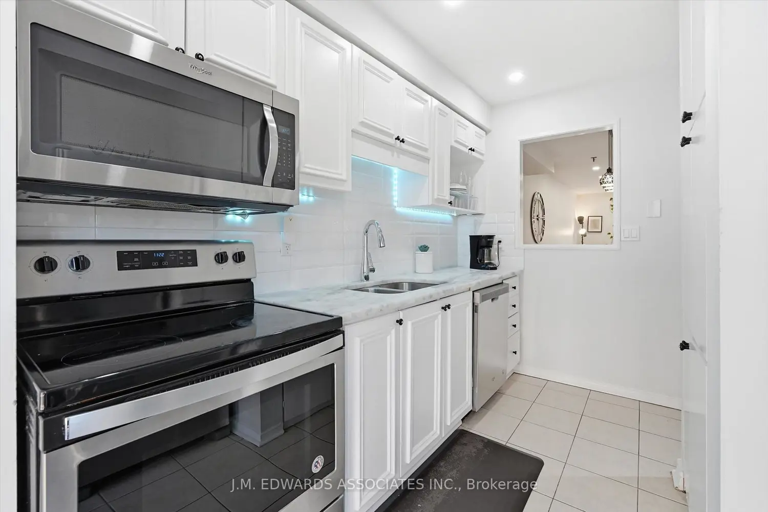 Additional image 7 of 895 Maple Avenue 215