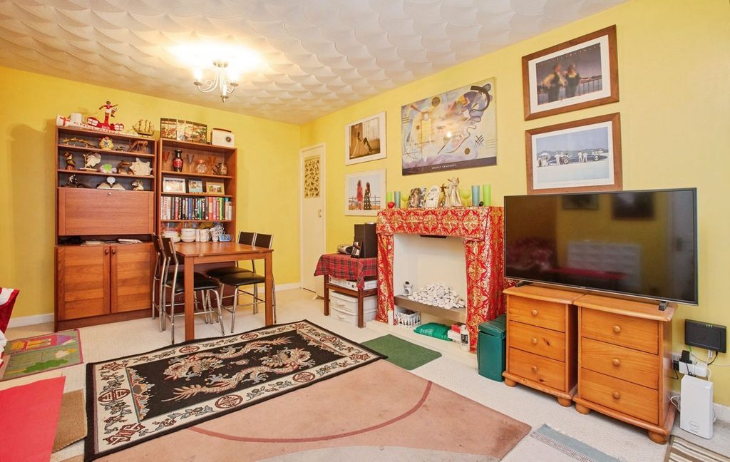 1 bed flat for saleDeacon Road, Southampton SO19 photo 4