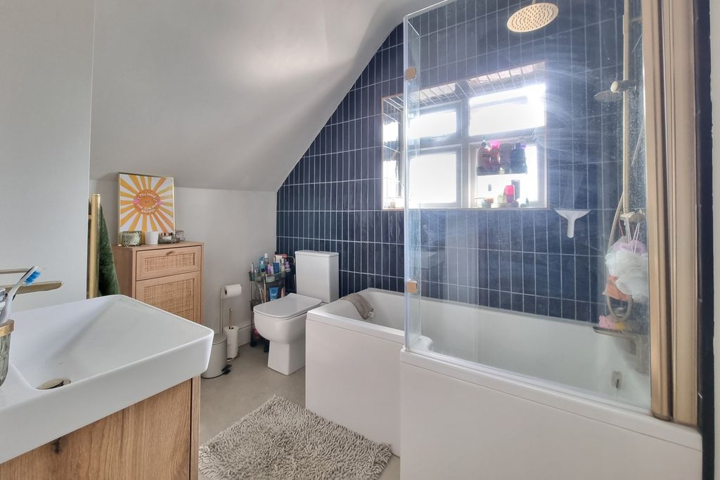 Additional image 13 of 4 bed semi-detached house for saleDrayton, Hampshire PO6
