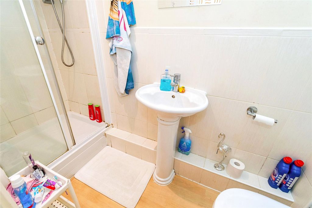 Additional image 7 of 2 bed flat for salePortswood Road, Southampton, Hampshire SO17