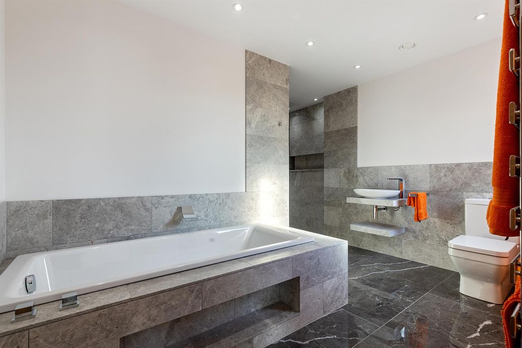 Additional image 28 of 5 bed detached house for saleThe Village, Earswick, York YO32