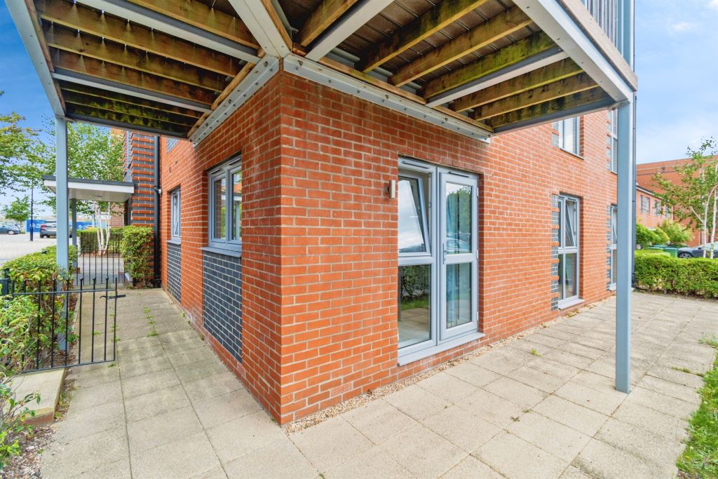 Additional image 14 of 2 bed flat for saleMeridian Way, Southampton SO14
