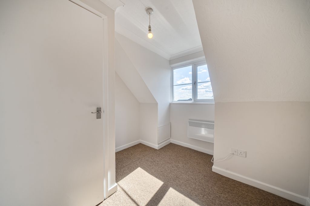 Additional image 9 of 2 bed flat for saleKitchener Road, Southampton SO17