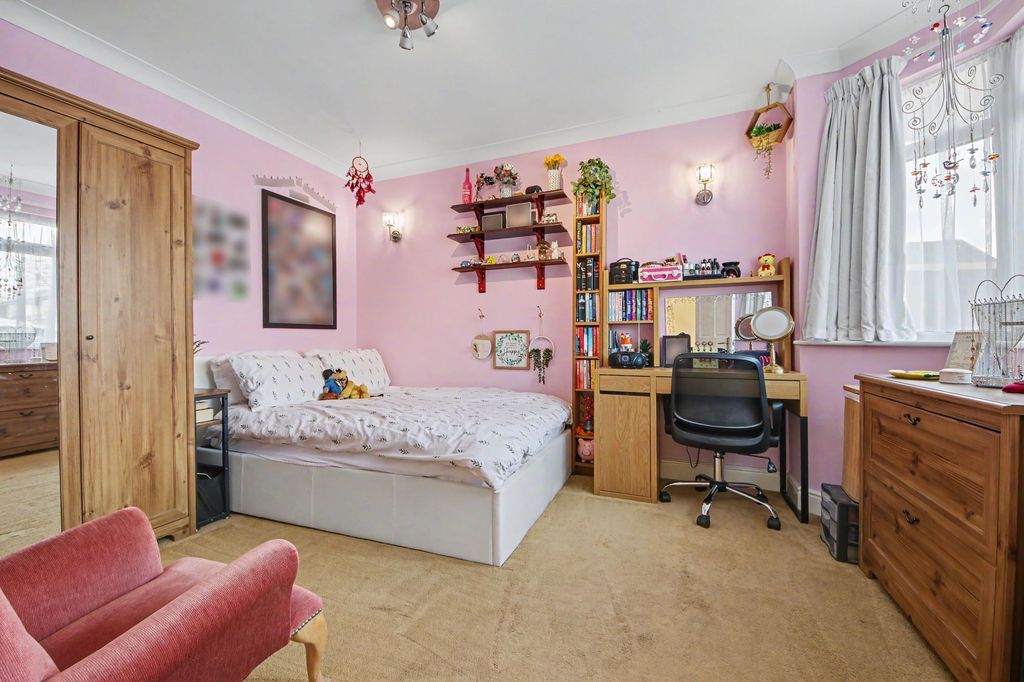 Additional image 17 of 4 bed detached bungalow for saleHeathfield Road, Sholing SO19