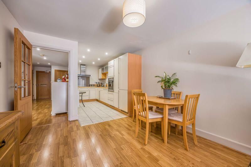 Additional image 10 of 2 bed flat for saleGunwharf Quays, Portsmouth PO1