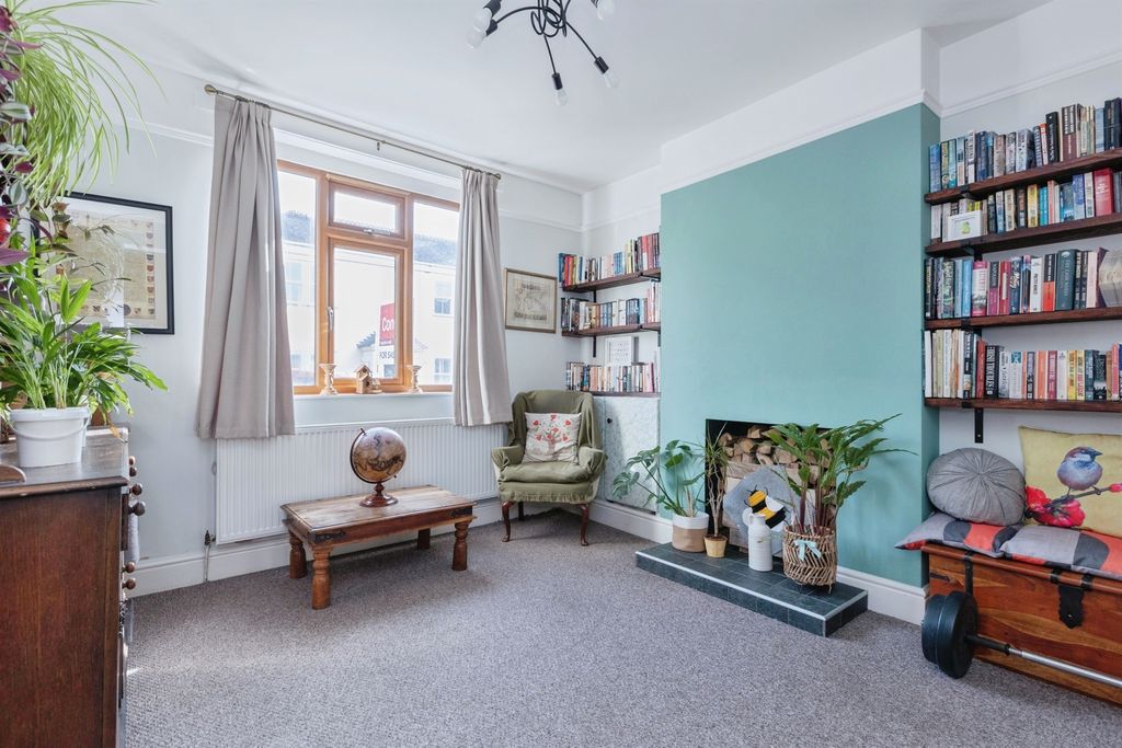 Additional image 8 of 4 bed semi-detached house for saleAlbert Street, Fleckney, Leicester LE8