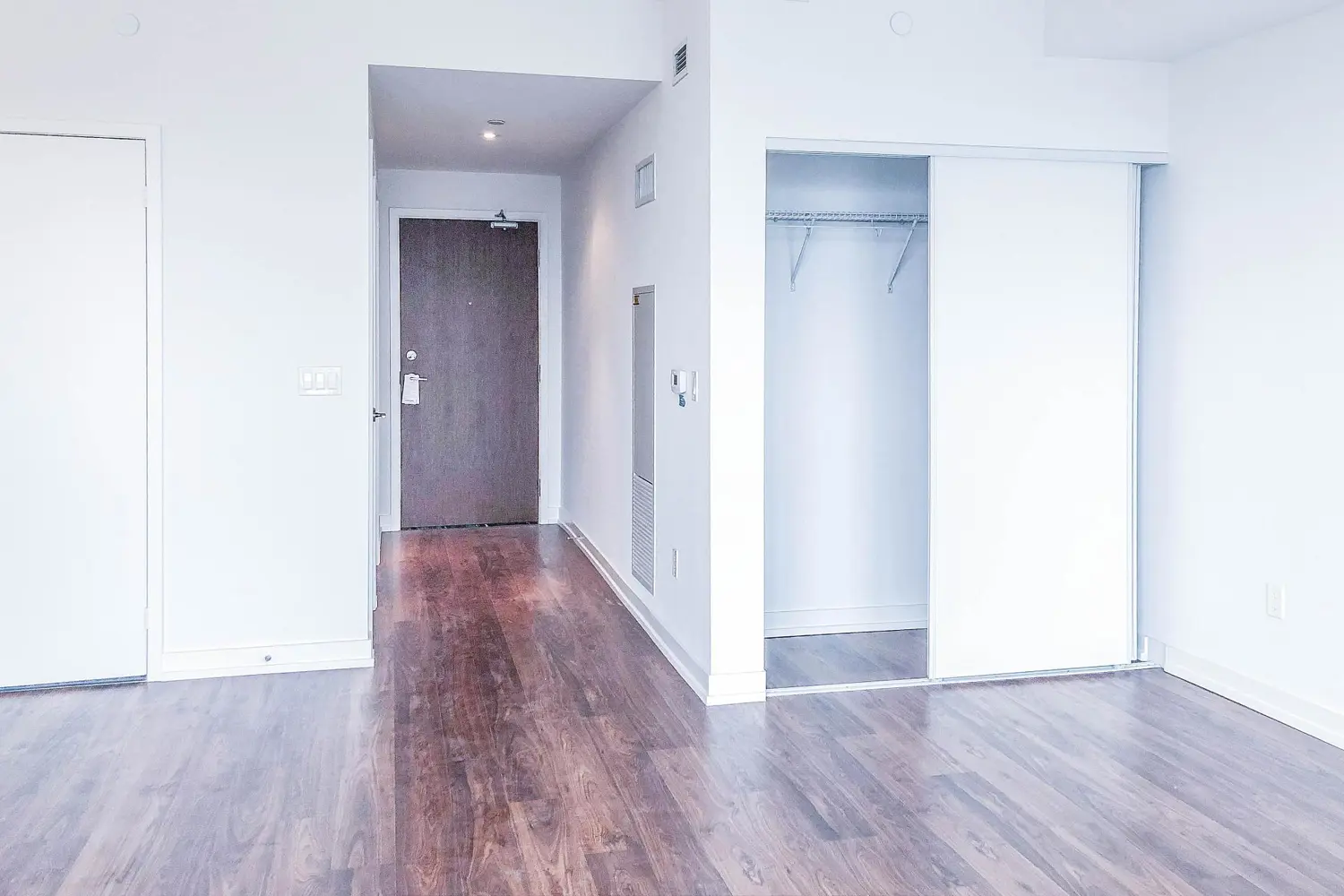 Additional image 8 of 117 Mcmahon Drive 2901