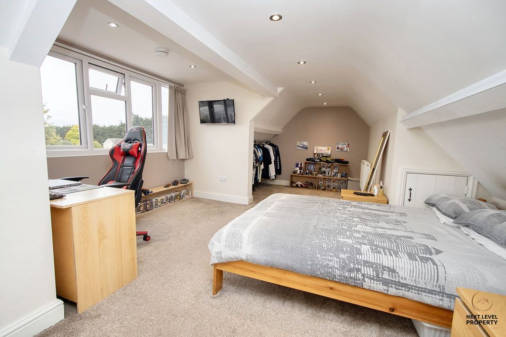 Additional image 23 of 8 bed detached house for saleBroadend Road, Wisbech PE14