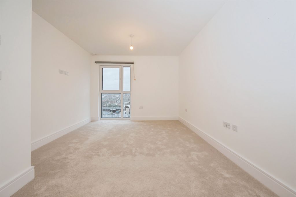 Additional image 8 of 2 bed flat for saleMeridian Way, Southampton SO14