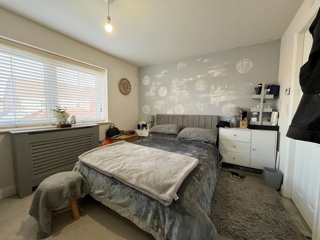 Additional image 8 of 4 bed semi-detached house for saleGregory Way, Wigston LE18