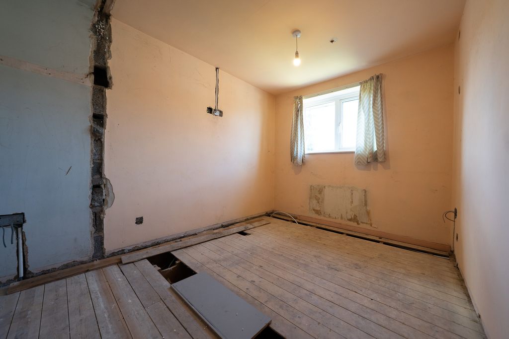 Additional image 8 of 3 bed semi-detached house for saleWalker Road, Thurmaston, Leicestershire LE4