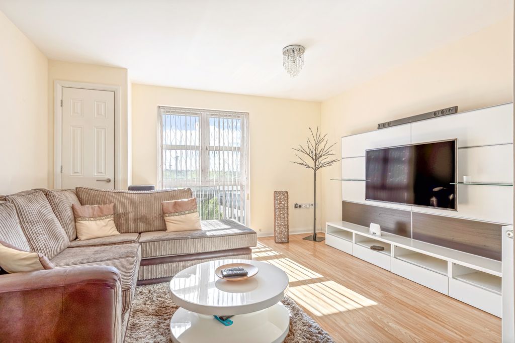 Additional image 3 of 2 bed flat for saleFosse Close, Leicester, Leicestershire LE3
