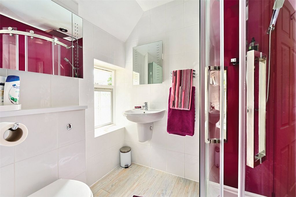 Additional image 25 of 6 bed detached house for saleWhite Horse Lane, Finchampstead, Wokingham, Berkshire RG40