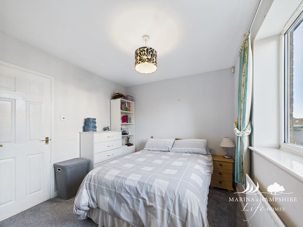Additional image 5 of 2 bed terraced house for saleTintagel Way, Port Solent PO6