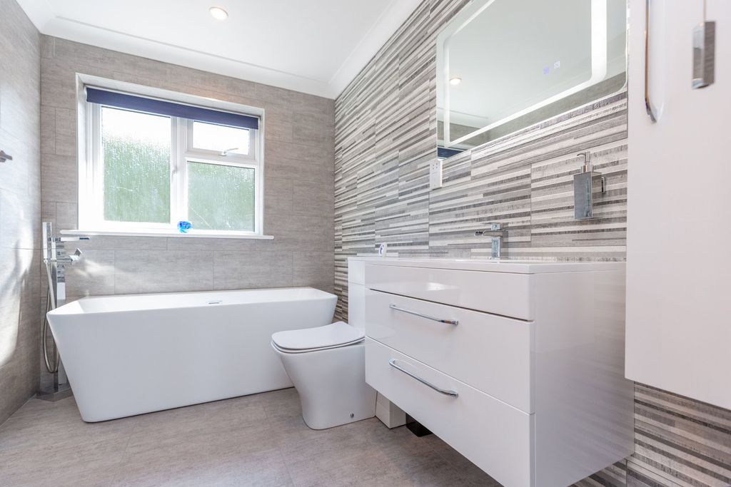 Additional image 12 of 5 bed detached house for saleParcroft Gardens, Yeovil BA20