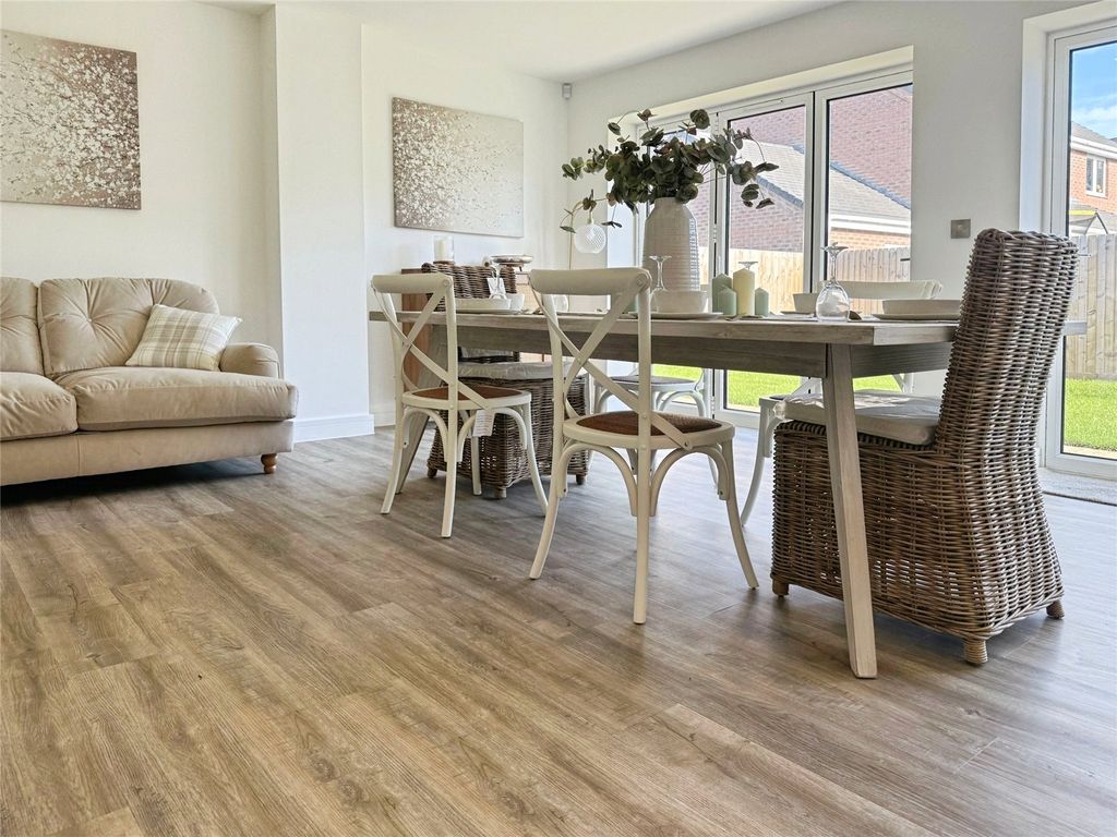 Additional image 5 of 4 bed detached house for saleThistle Close, Barlestone CV13