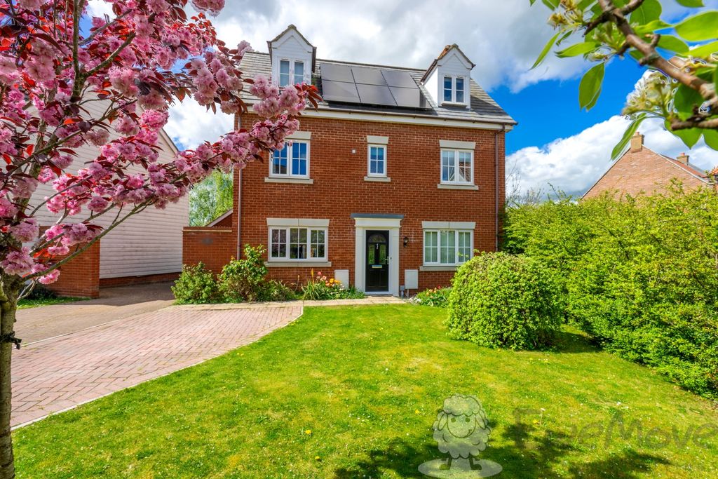 5 bed detached house for saleWisteria Drive, Wymondham, Norfolk NR18