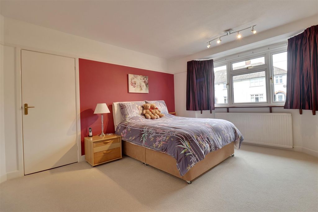 Additional image 7 of 3 bed detached house for saleBlake Road, Drayton, Portsmouth PO6