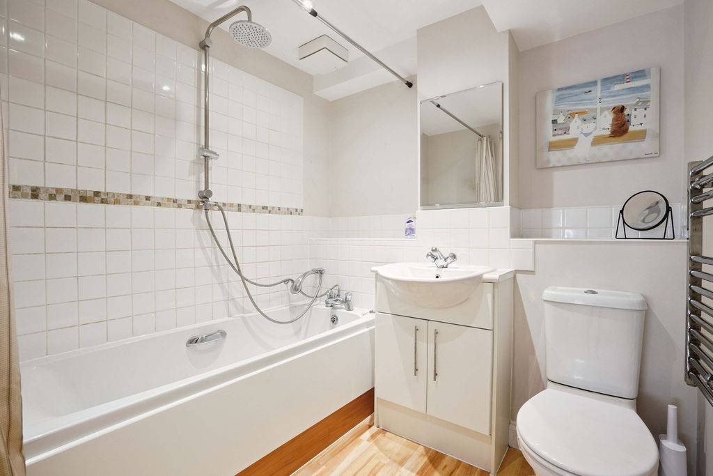Additional image 11 of 2 bed flat for salePriory Mill Lane, Witney OX28