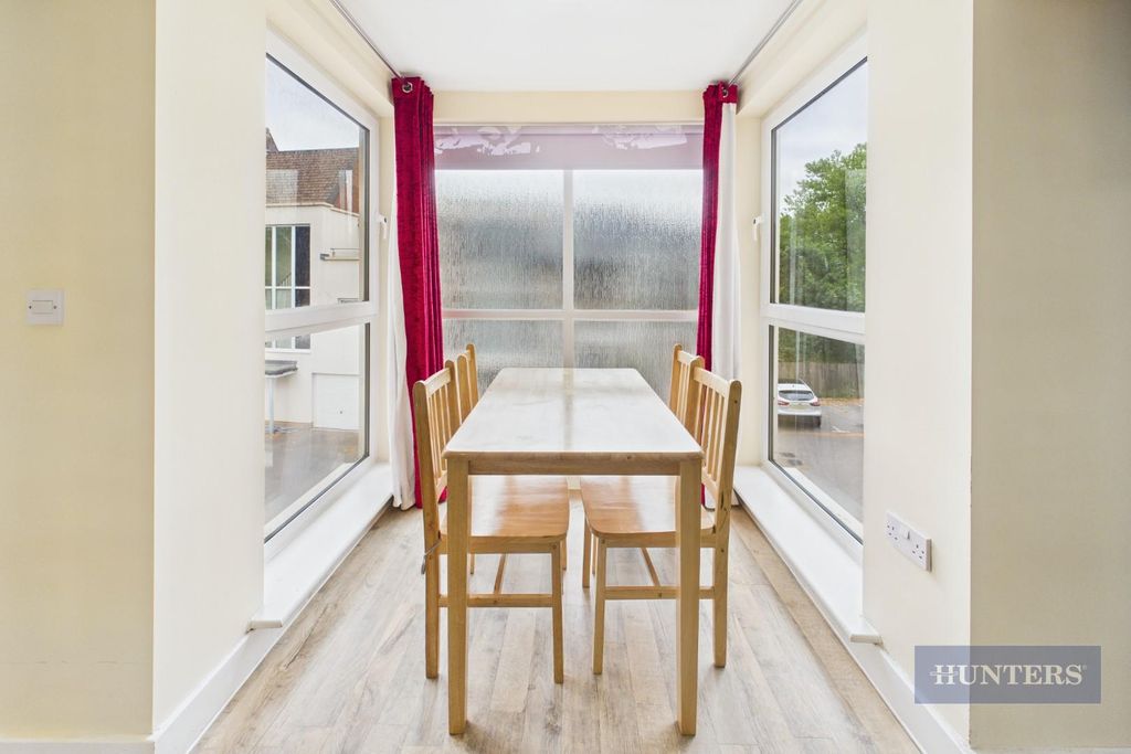 Additional image 5 of 2 bed flat for saleAlexander Place, The Avenue, Southampton SO17