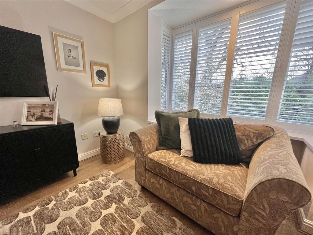 Additional image 9 of 2 bed flat for saleWoodacres Court, Wilmslow SK9