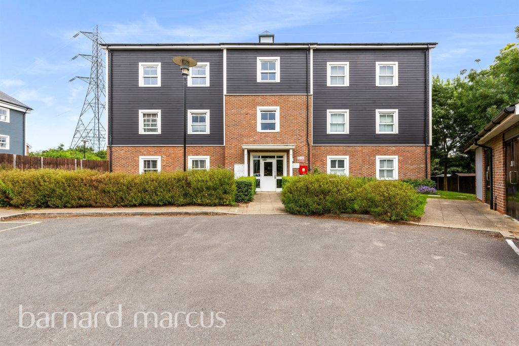 Additional image 17 of 2 bed flat for salePondside Avenue, Worcester Park KT4