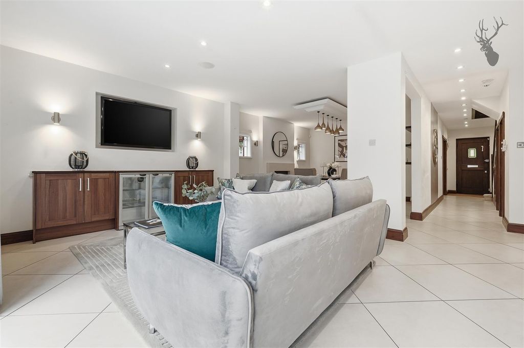 Additional image 11 of 4 bed detached house for saleThe Glade, Woodford Green IG8