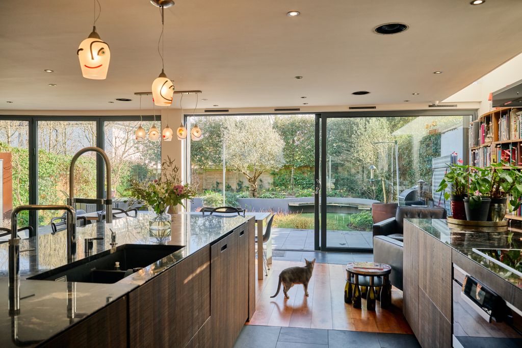 Additional image 5 of 5 bed detached house for saleDenbigh Gardens, Richmond TW10
