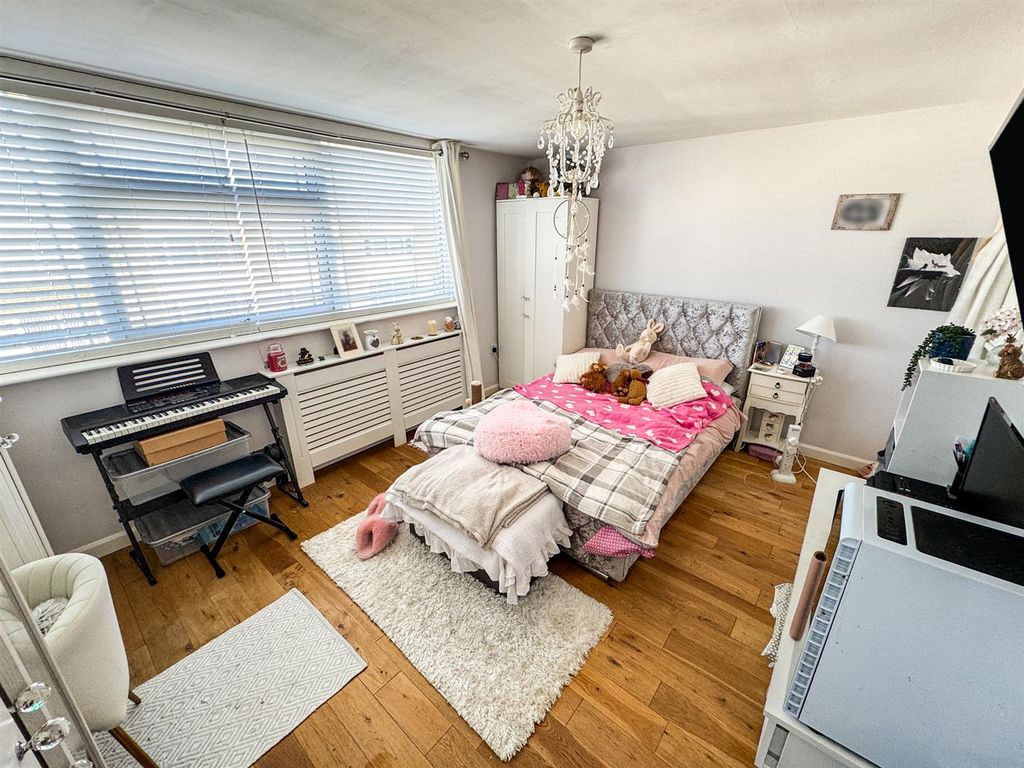 Additional image 19 of 4 bed town house for saleCarron Close, Corby NN17