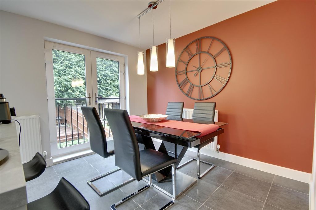 Additional image 14 of 3 bed town house for saleNautilus Drive, Portsmouth PO6