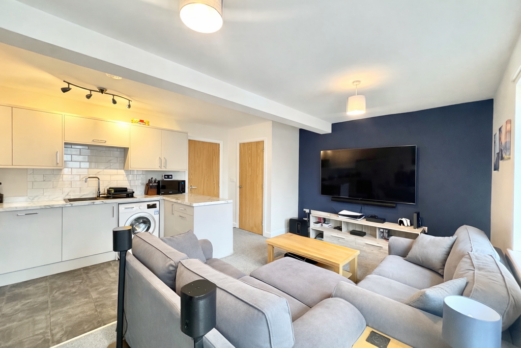 Additional image 2 of 2 bed flat for saleSycamore Street, Blaby, Leicester LE8