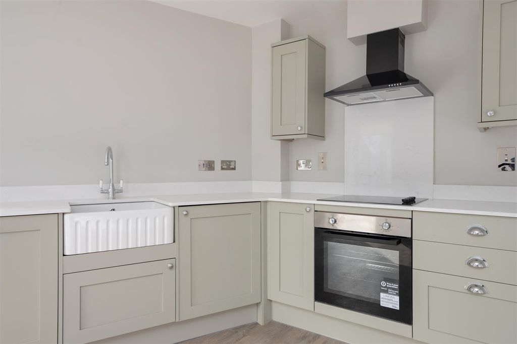 Additional image 5 of 2 bed flat for saleBeach Walk, Whitstable CT5