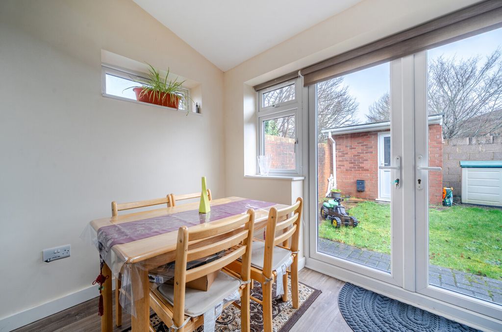 Additional image 8 of 3 bed semi-detached house for saleWatts Close, Maybush, Southampton, Hampshire SO16