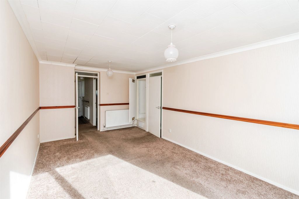 Additional image 3 of 3 bed terraced house for saleHowards Grove, Southampton SO15