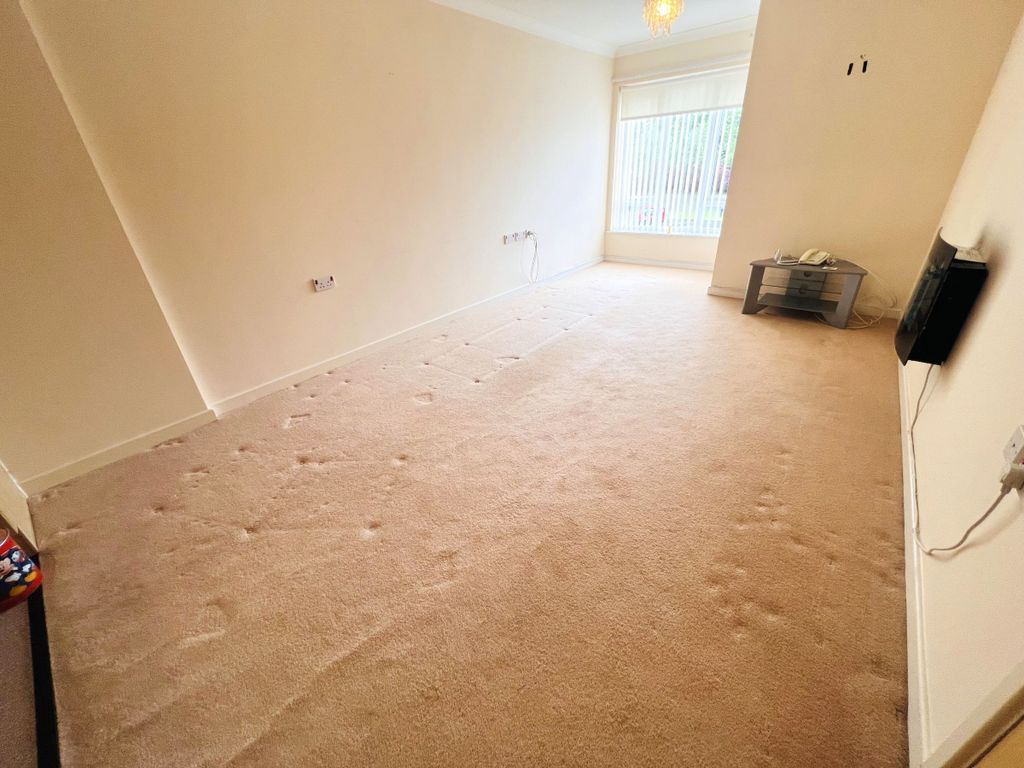 Additional image 3 of 2 bed flat for saleWinehala Court, Willenhall WV12