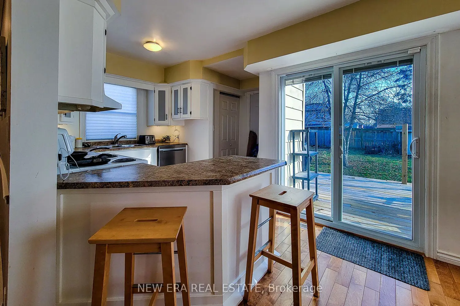 Additional image 15 of 54 Eighth Avenue