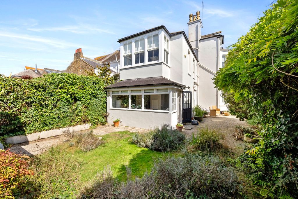 Additional image 22 of 5 bed detached house for saleOxford Road, Worthing BN11