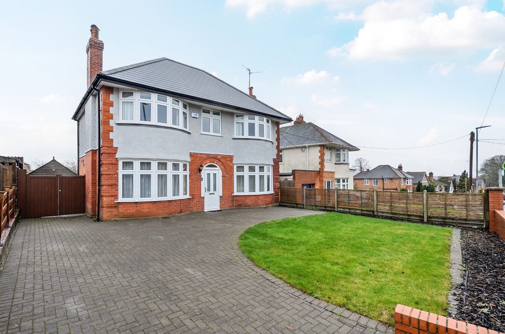 4 bed detached house for saleMudford Road, Yeovil, Somerset BA21