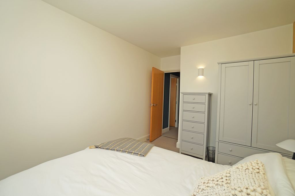 Additional image 36 of 2 bed flat for salePort Solent, Portsmouth PO6