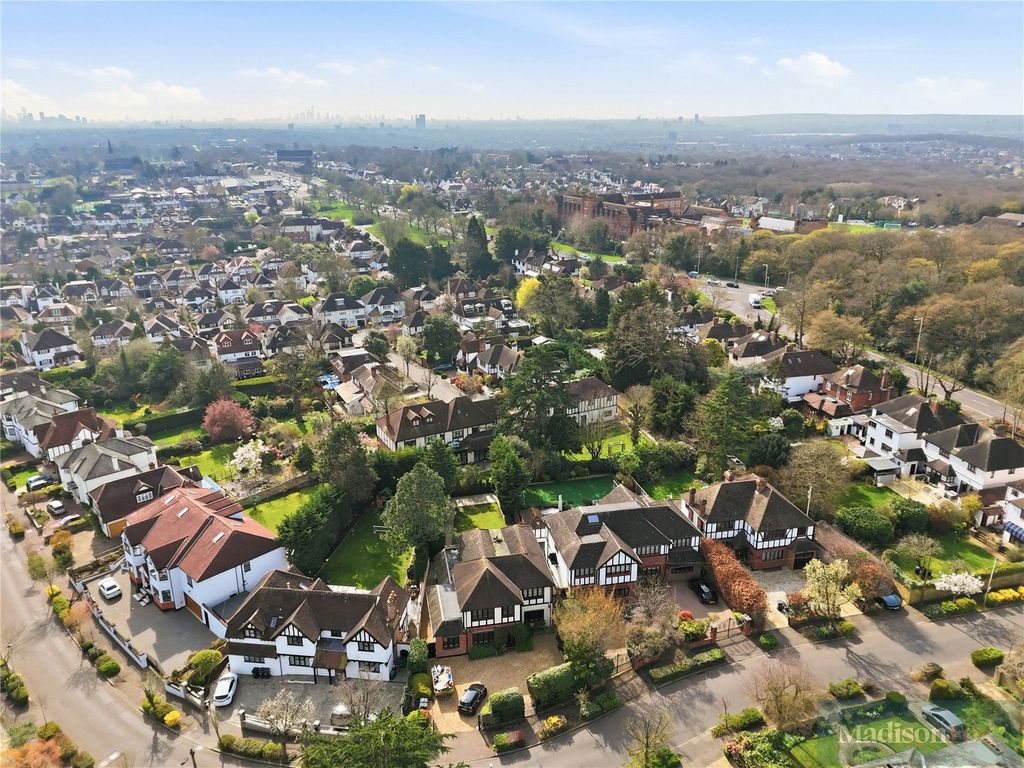 Additional image 40 of 5 bed detached house for saleWoodland Way, Woodford Green IG8