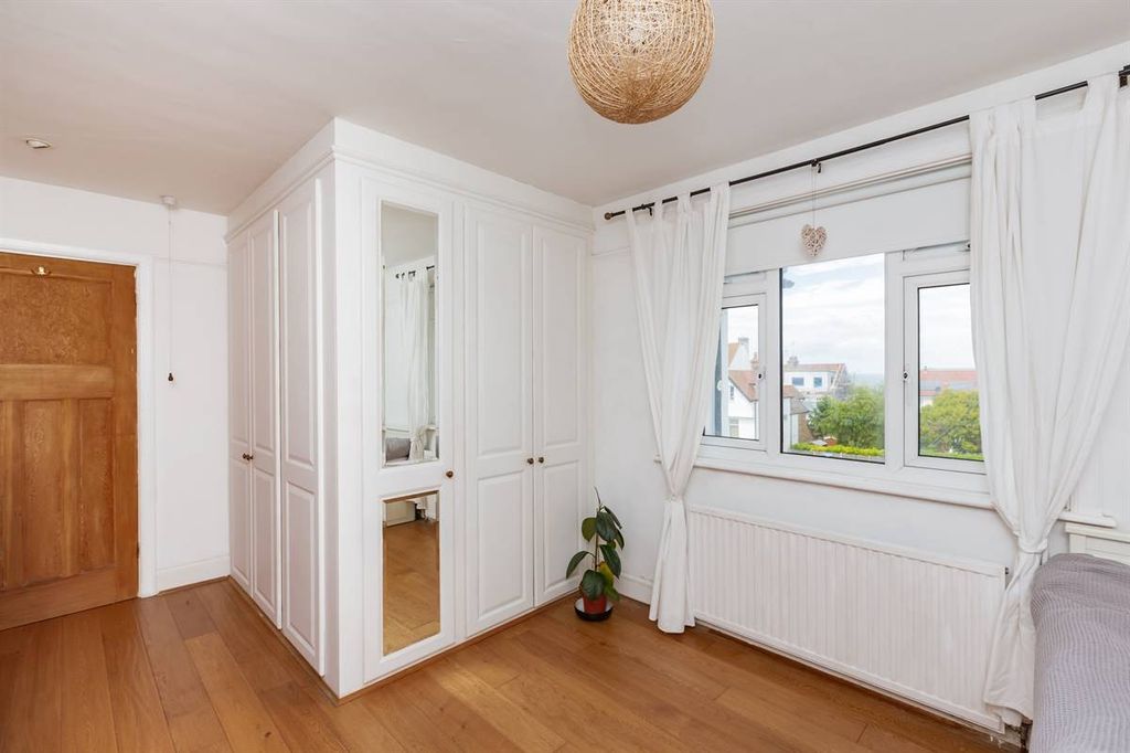 Additional image 10 of 2 bed flat for saleTankerton Road, Tankerton, Whitstable CT5