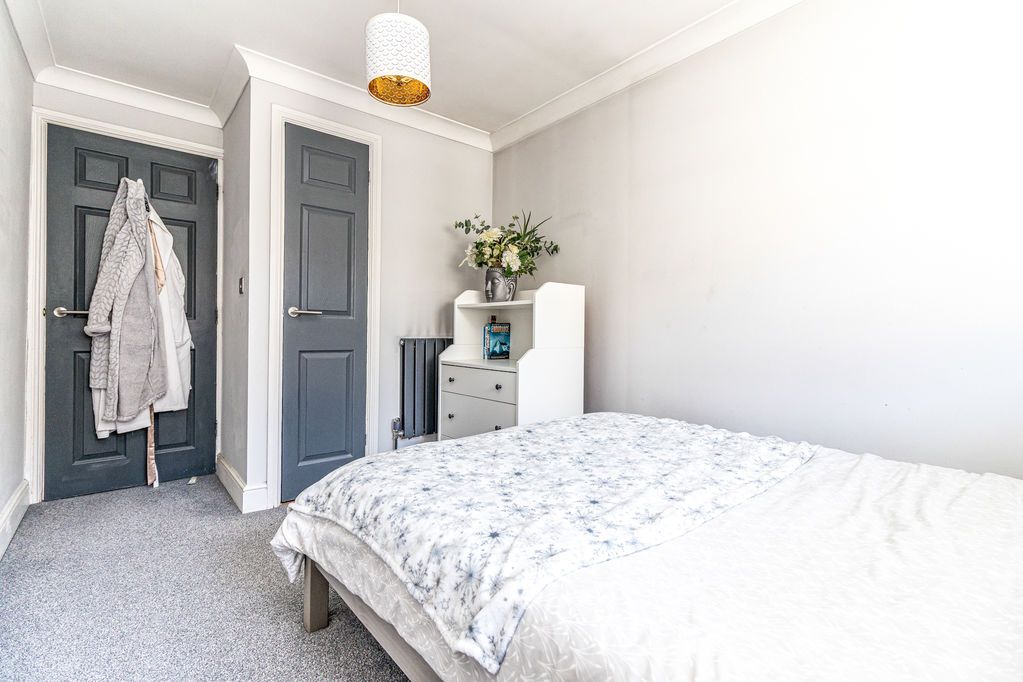 Additional image 12 of 2 bed flat for saleFawcett Road, Southsea PO4