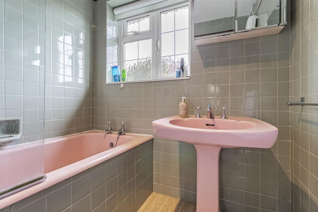 Additional image 12 of 2 bed flat for saleMarine Drive, Goring, Worthing BN12