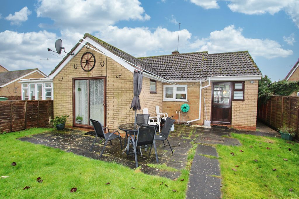 Additional image 5 of 1 bed semi-detached bungalow for saleBerryfield Road, Cottingham LE16