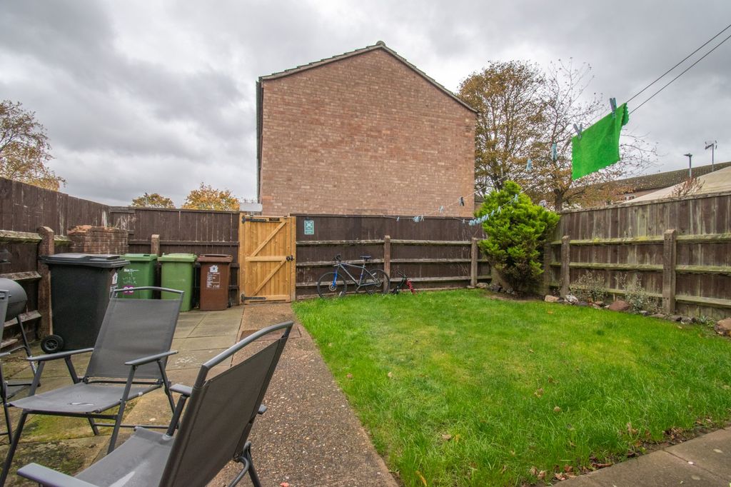 Additional image 7 of 4 bed terraced house for saleUist Walk, Corby NN17